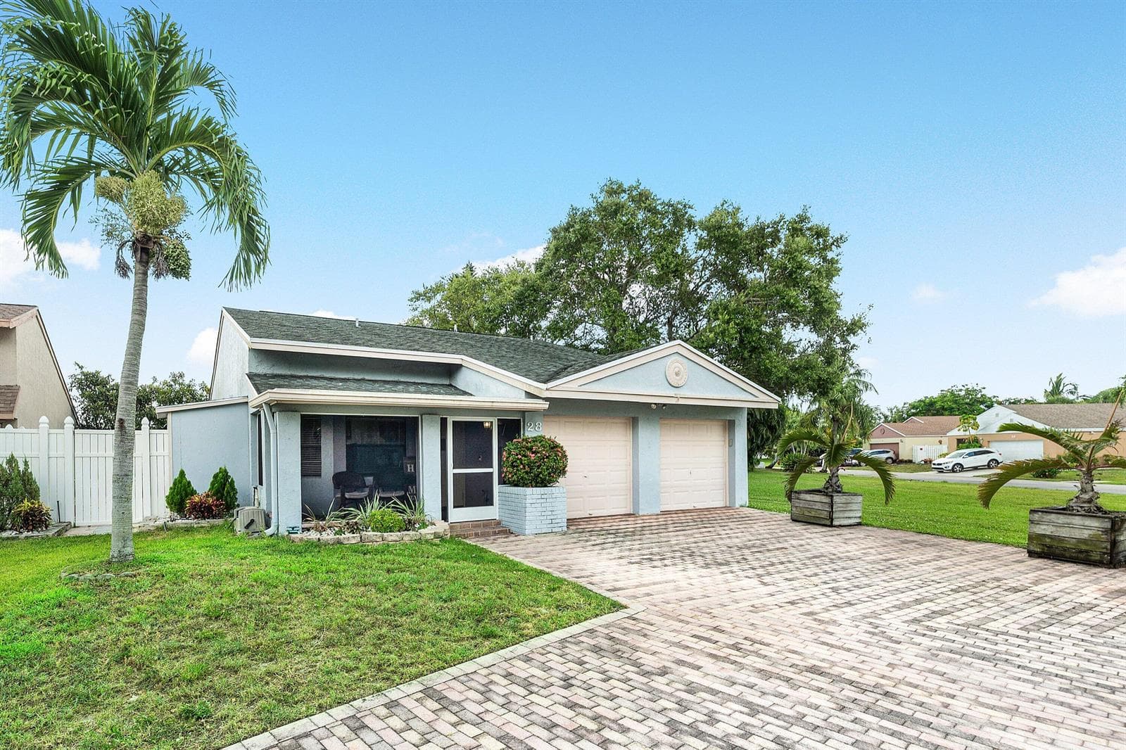 28 Paxford Lane, Boynton Beach FL 33426