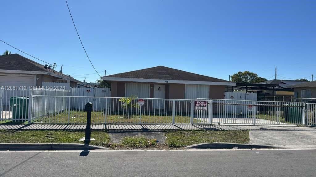 455 NW 14th St, Florida City FL 33034