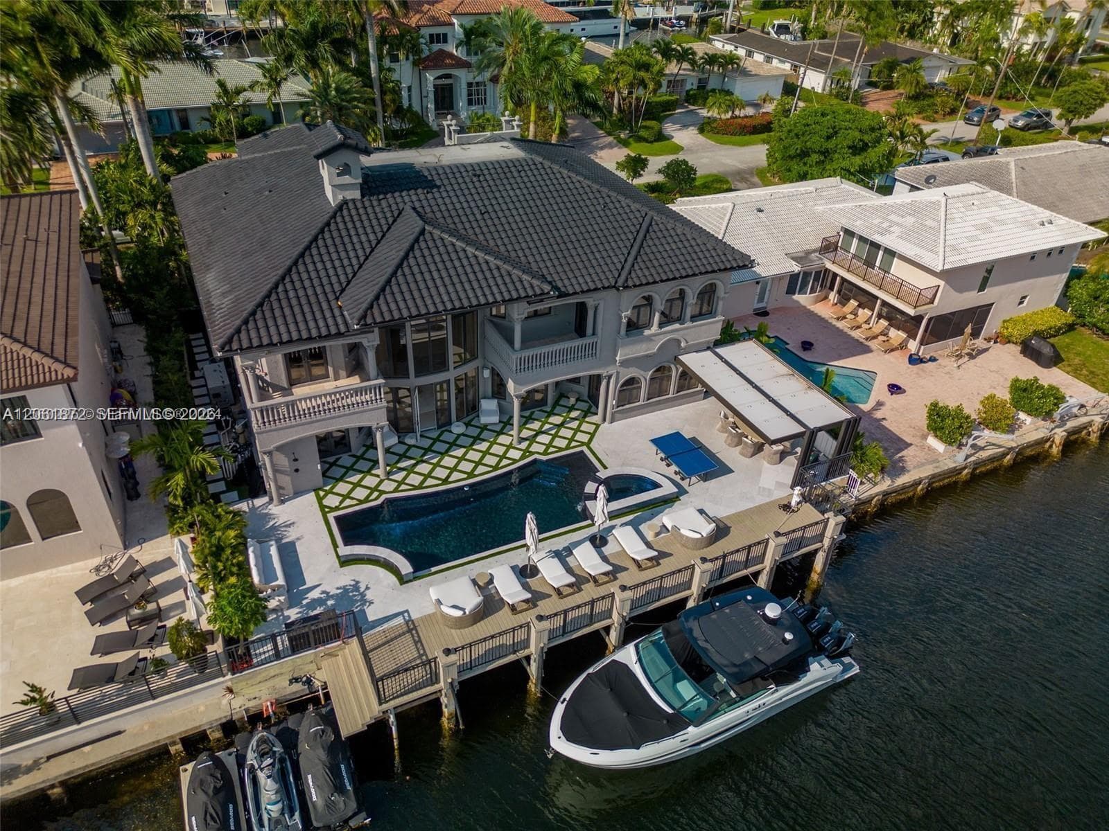 3380 NE 170th St, North Miami Beach FL 33160