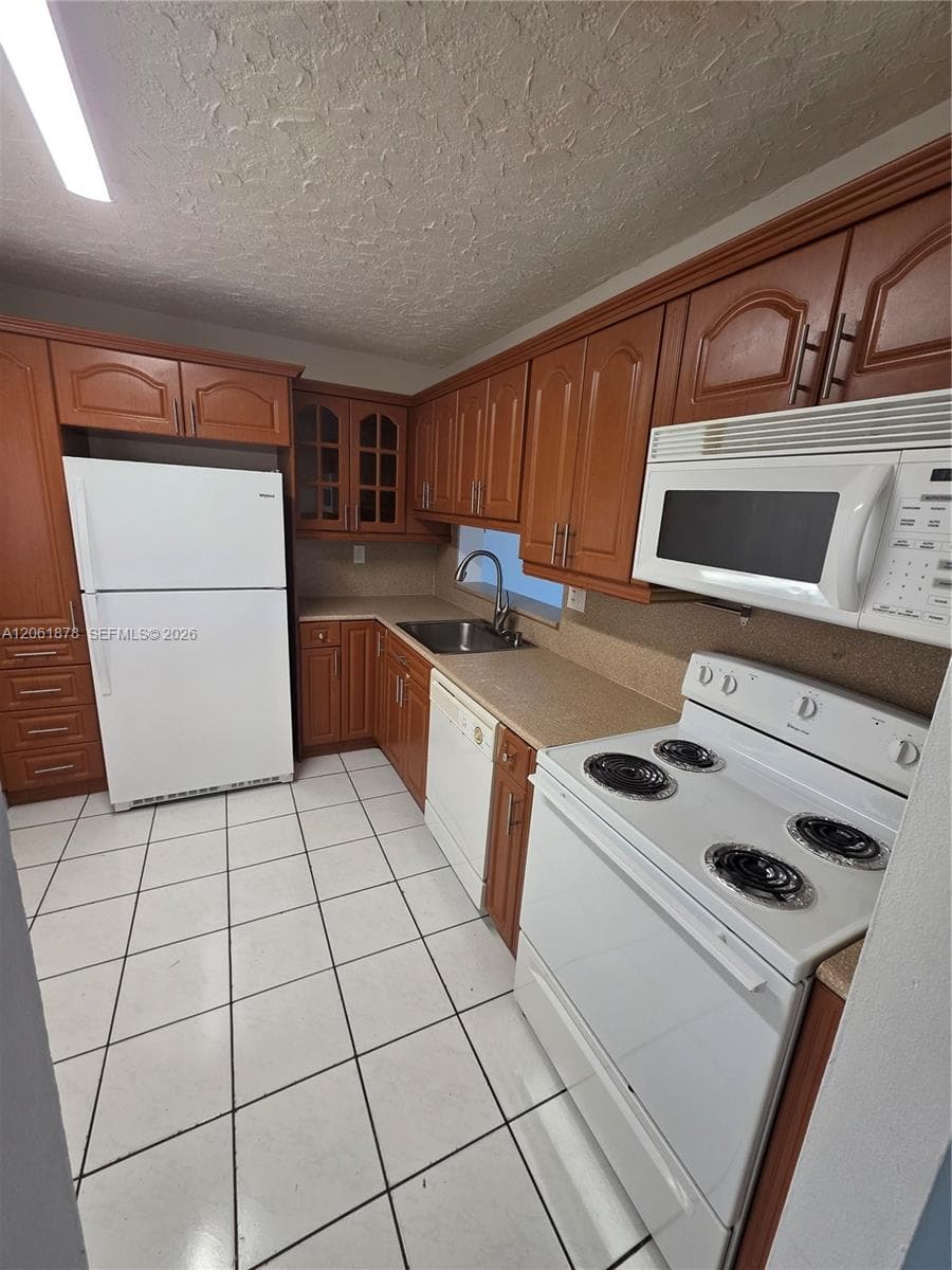 8600 SW 133rd Ave Rd # 424, Miami, FL 33183