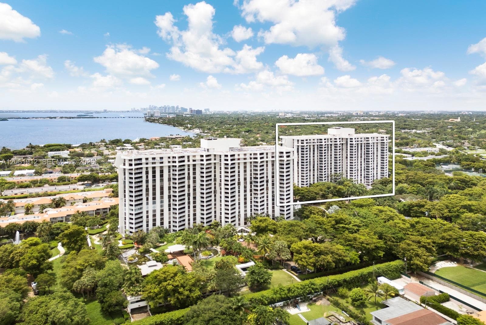 2000 Towerside Ter # 312, Miami, FL 33138