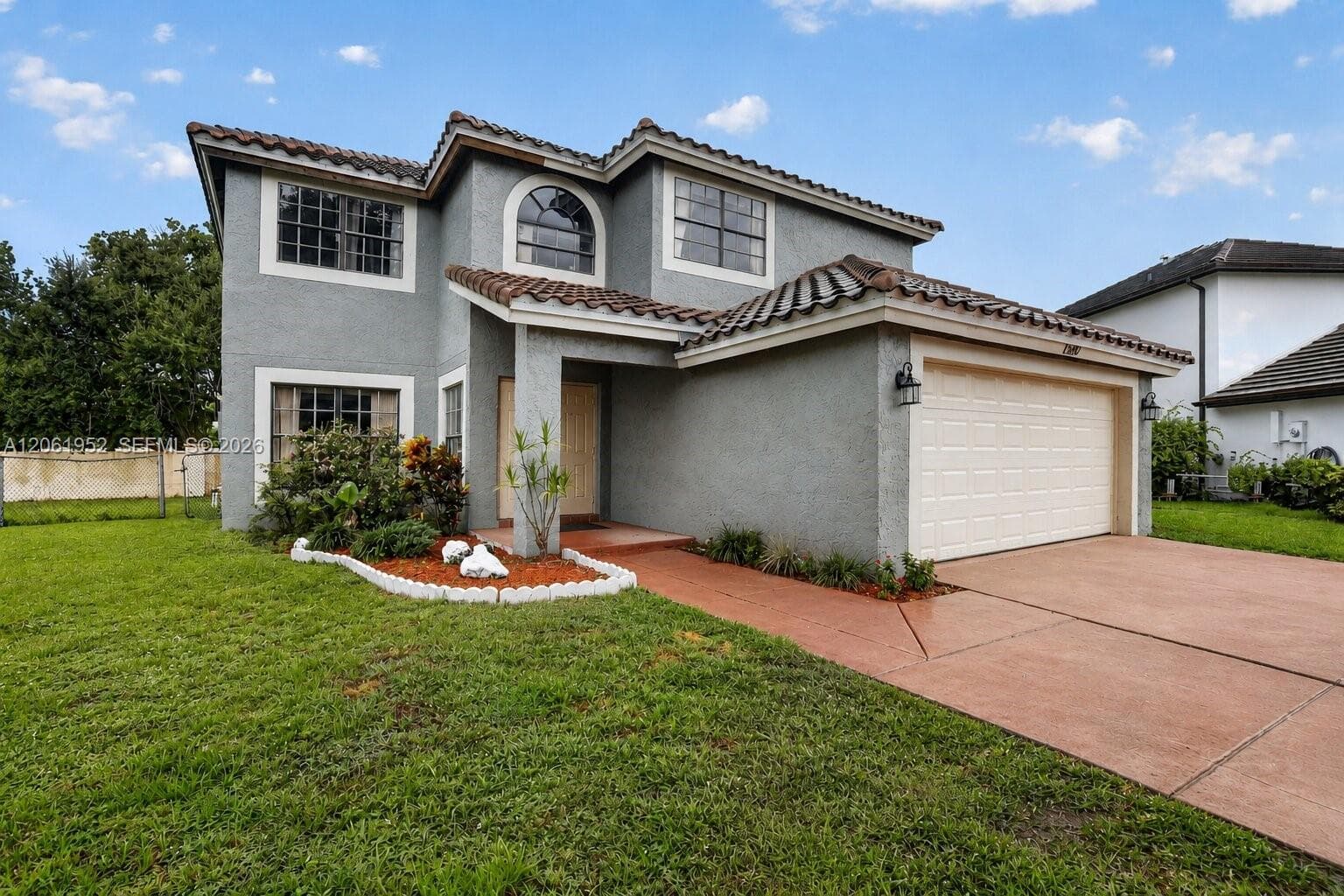 1580 SW 87th Ter, Pembroke Pines FL 33025