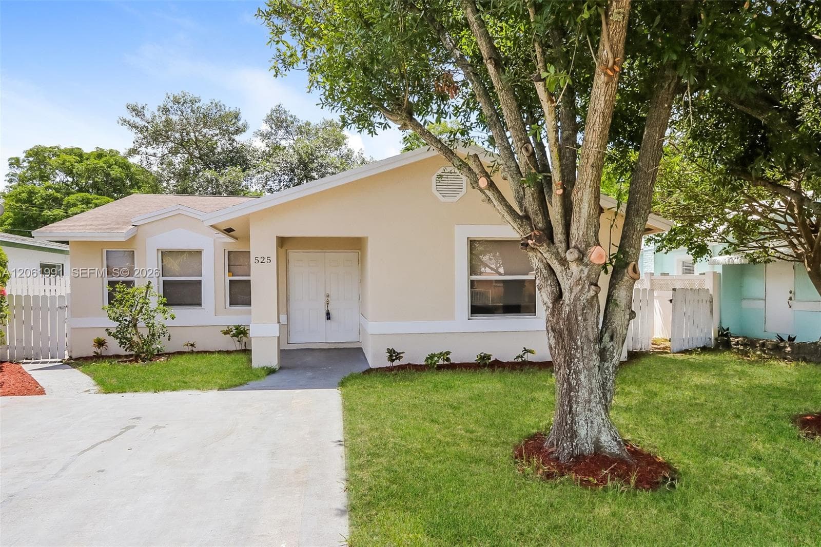 525 20th Ave N, Lake Worth FL 33460