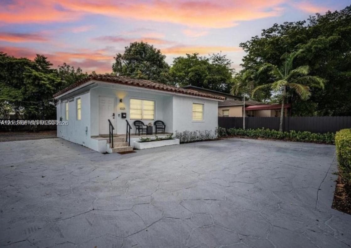 1021 NW 37th Ave, Miami, FL 33125