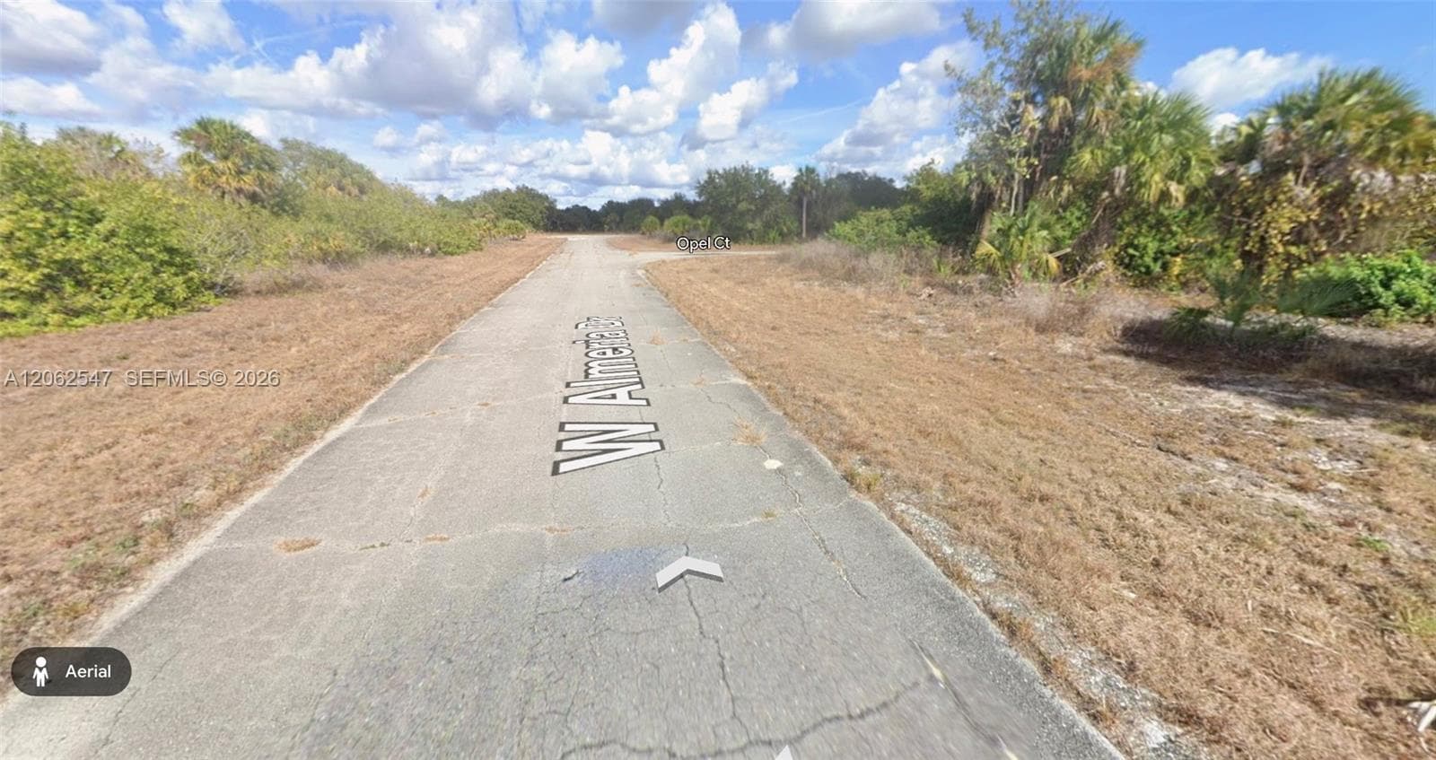 822 Berkshire Dr, La Belle FL 33935
