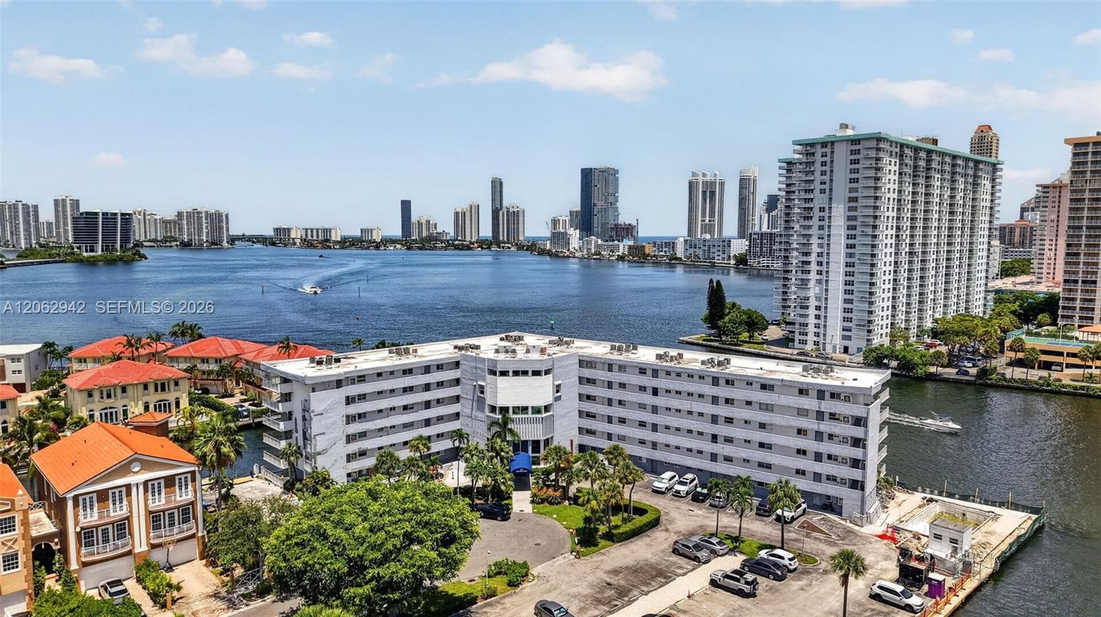 4000 NE 170th St # 606, North Miami Beach FL 33160
