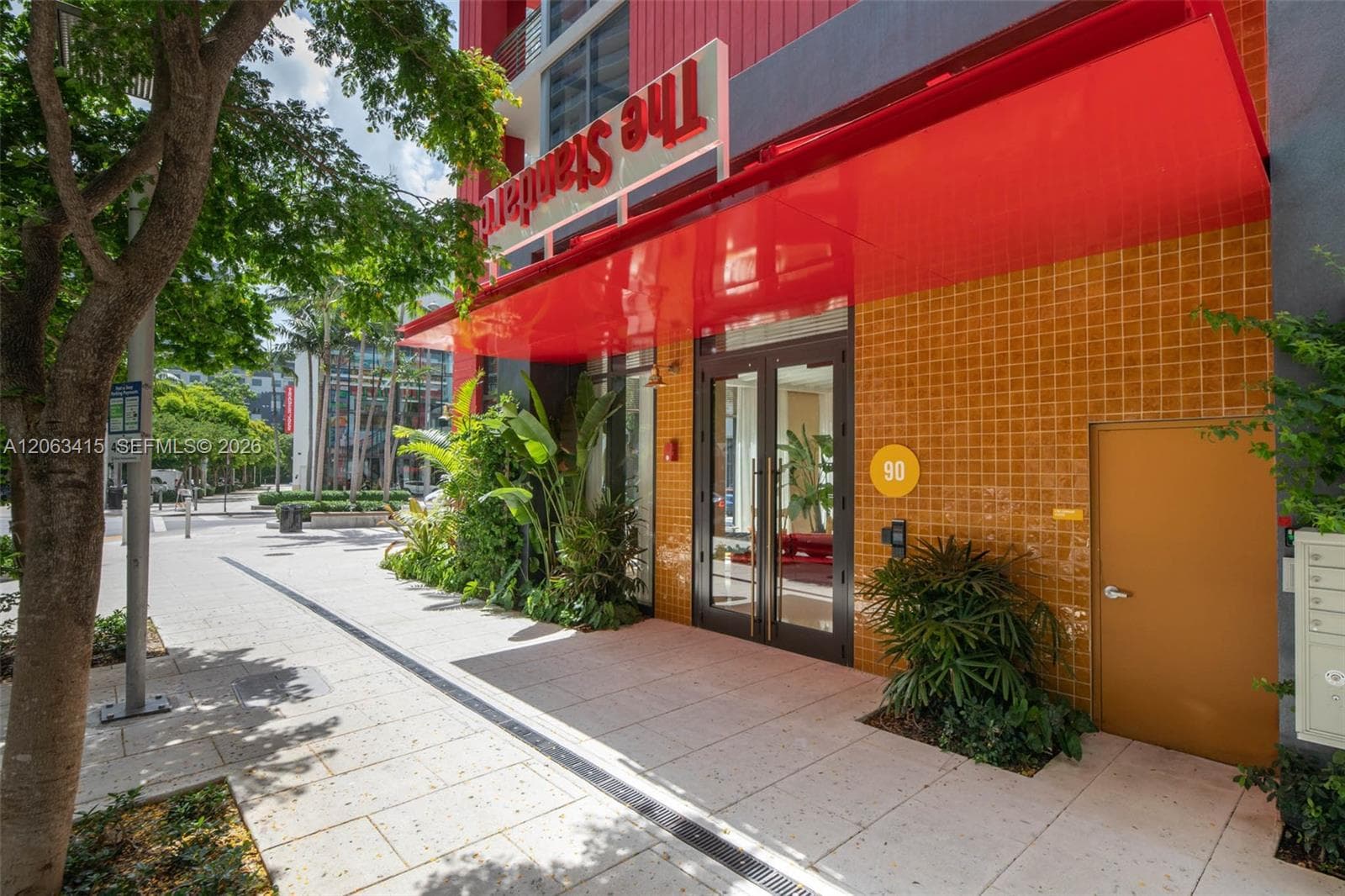 90 NE 32nd St # 516, Miami, FL 33137