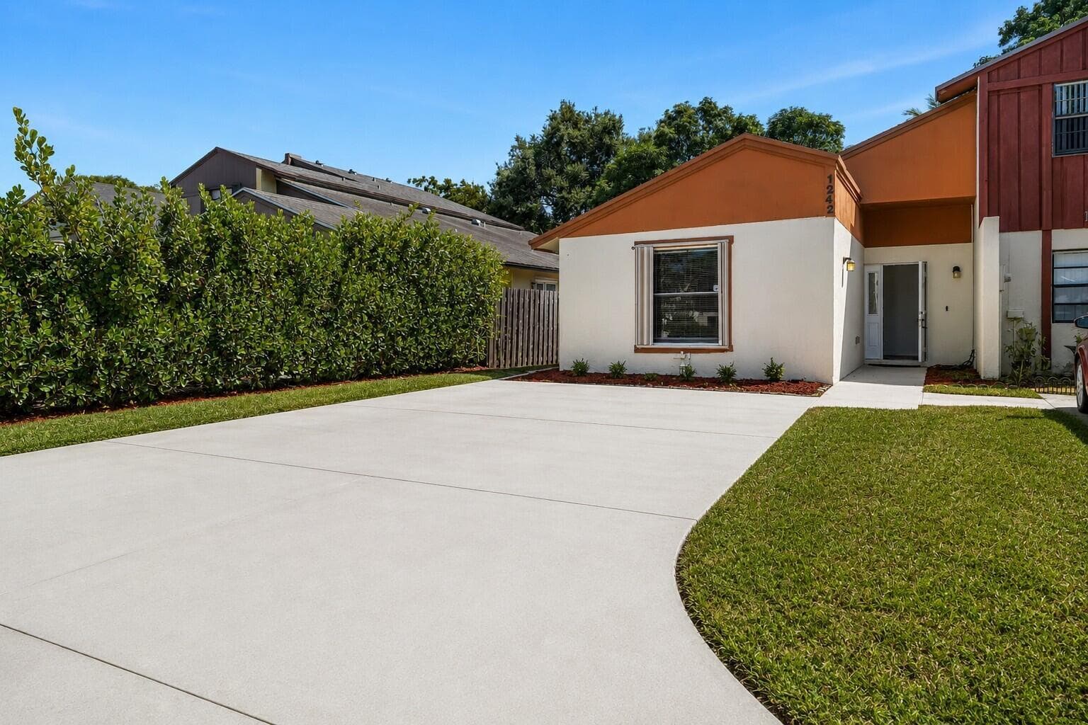 1242 The 12th Fairway, Wellington FL 33414