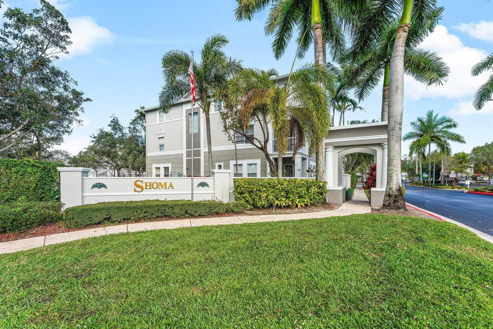 1012 Shoma Drive, Royal Palm Beach FL 33414