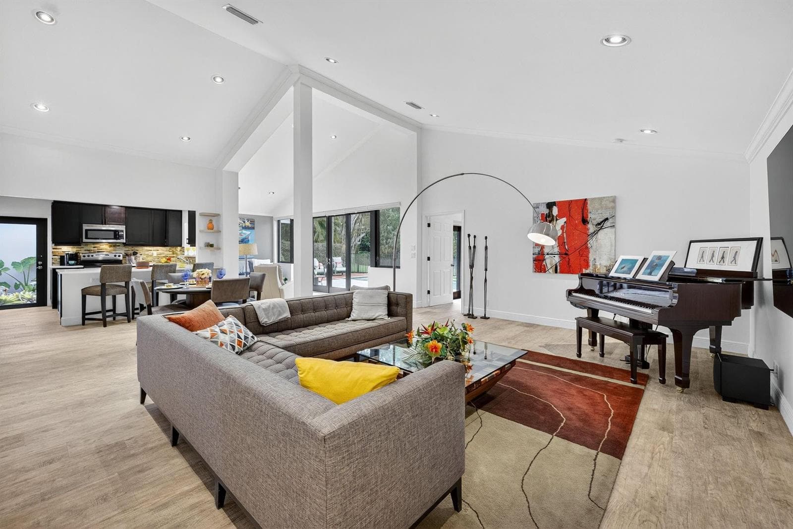 2754 Deer Creek Kelly Brooke Lane, Deerfield Beach FL 33442