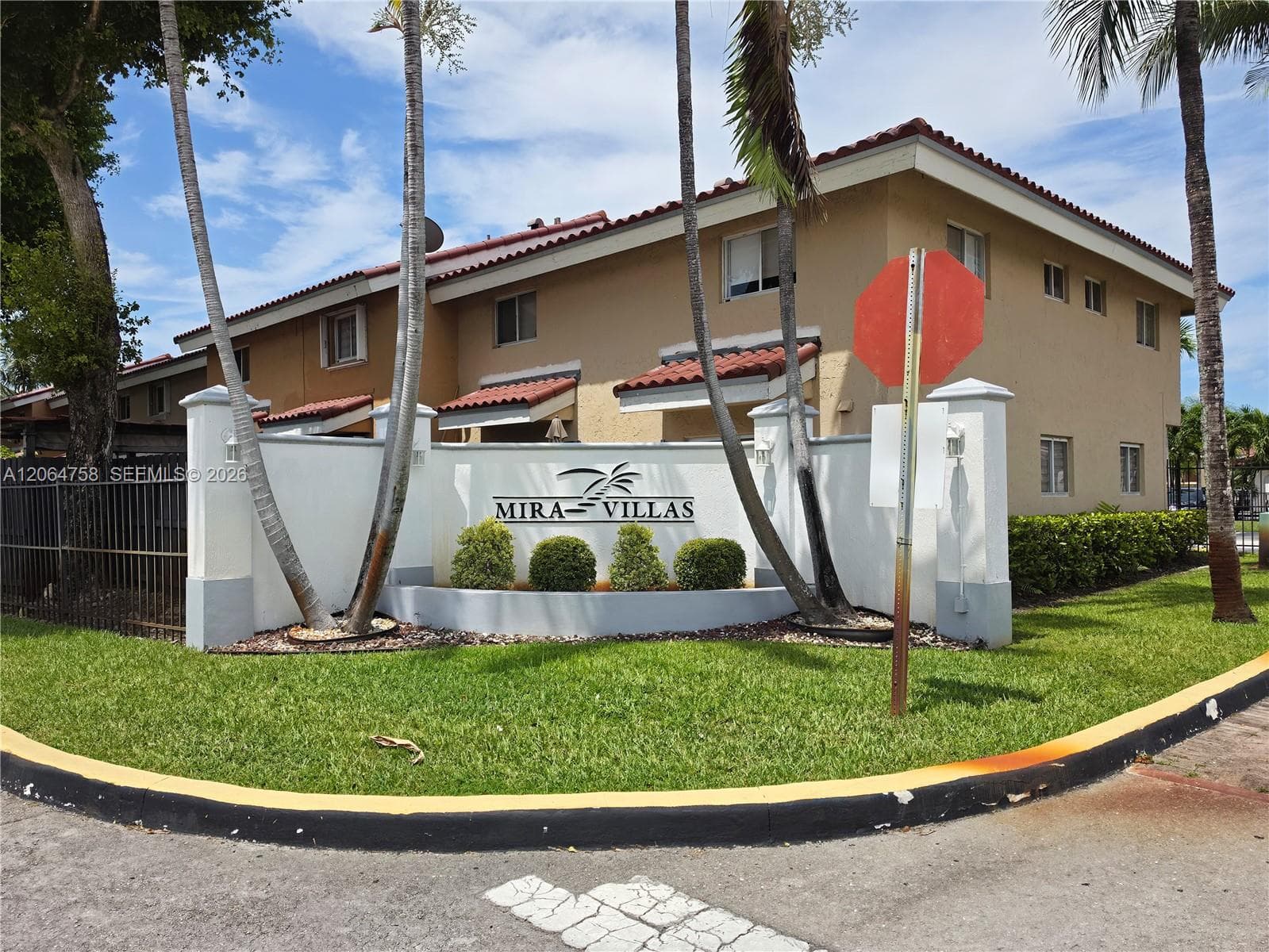 560 NW 82nd Pl # 306, Miami FL 33126