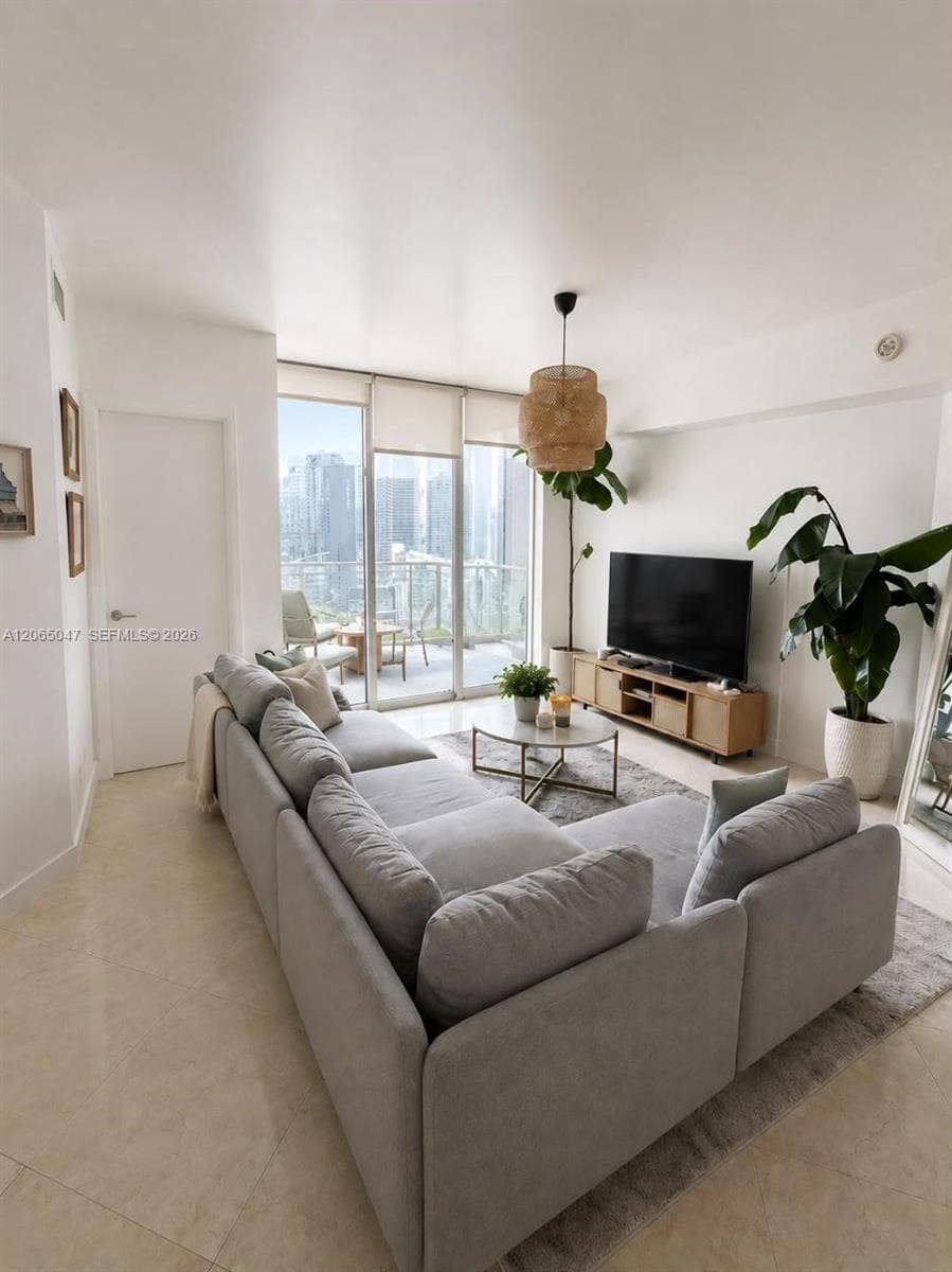 350 S Miami Ave # 2904, Miami FL 33130