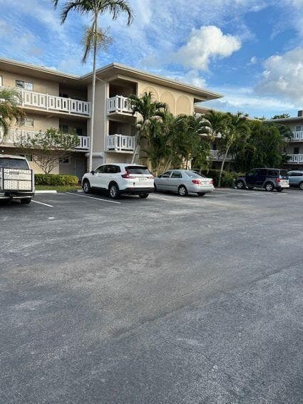 2566 S Garden Drive S # 202, Lake Worth FL 33461