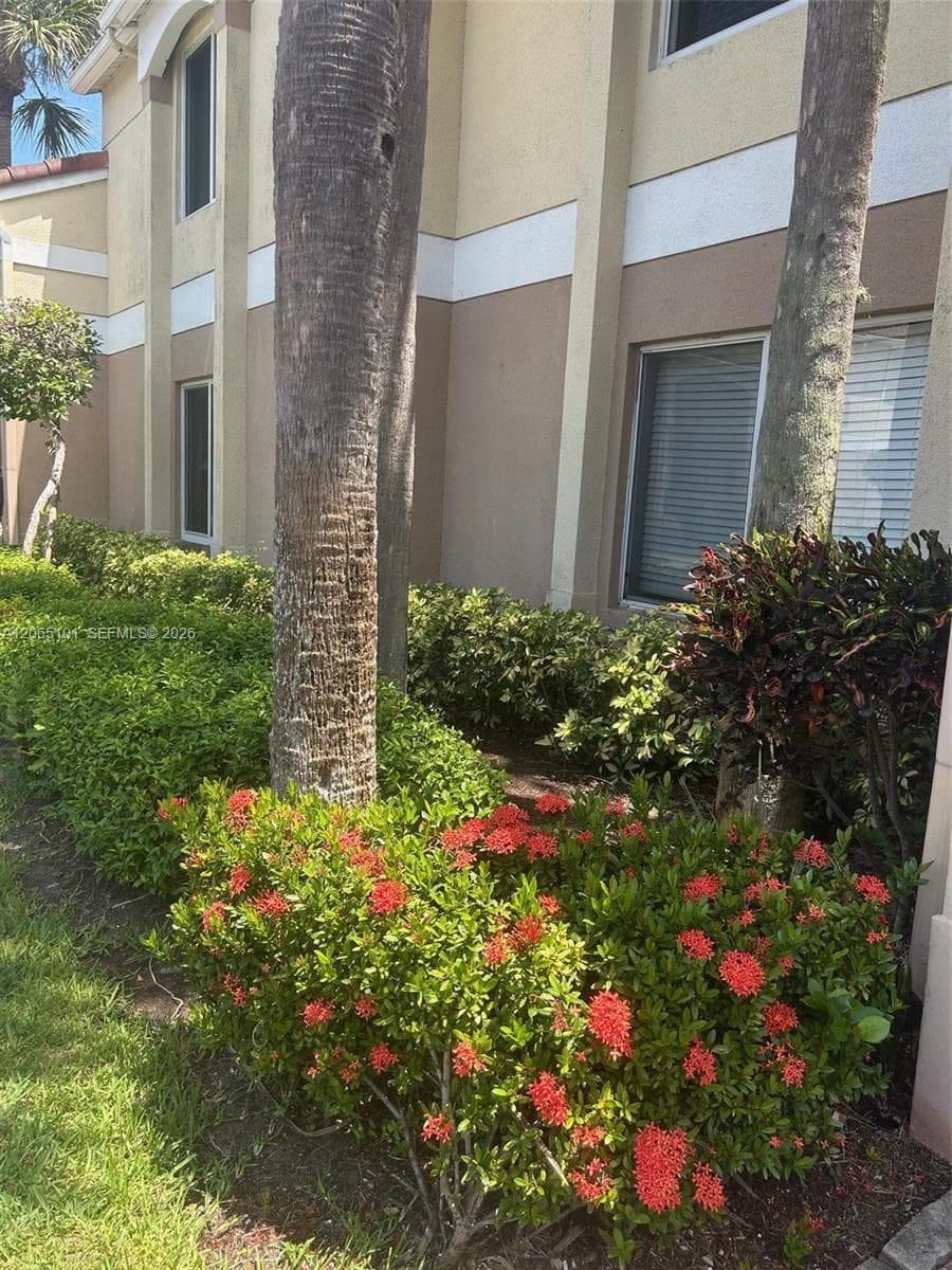 815 W Boynton Beach Blvd # 202, Boynton Beach FL 33426