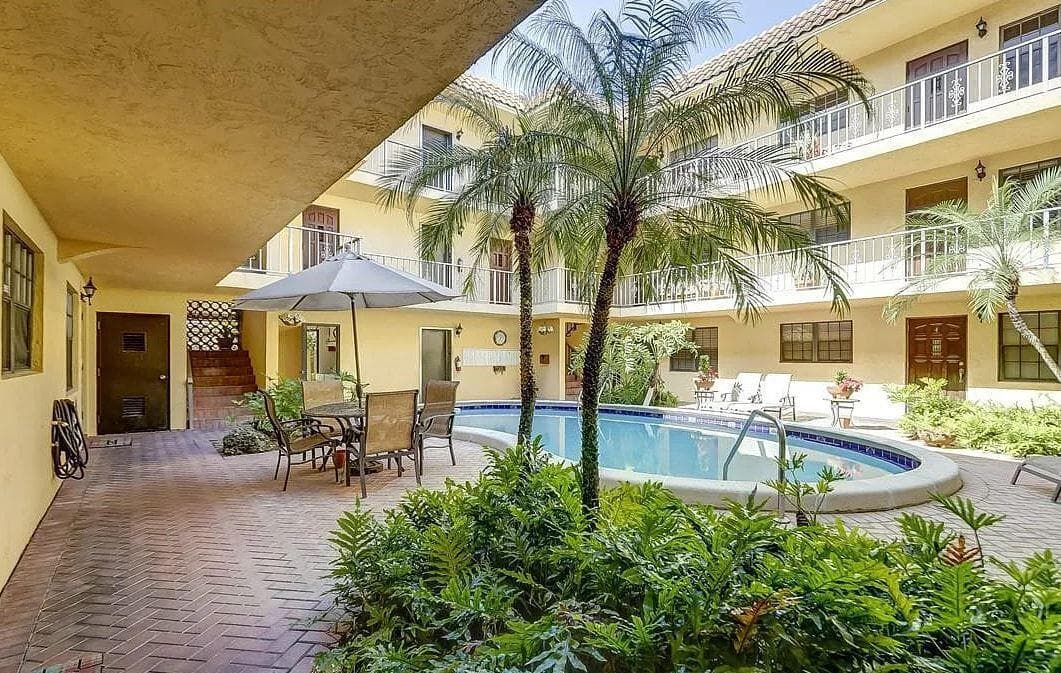 917 NE 16th Avenue # 1, Fort Lauderdale FL 33304
