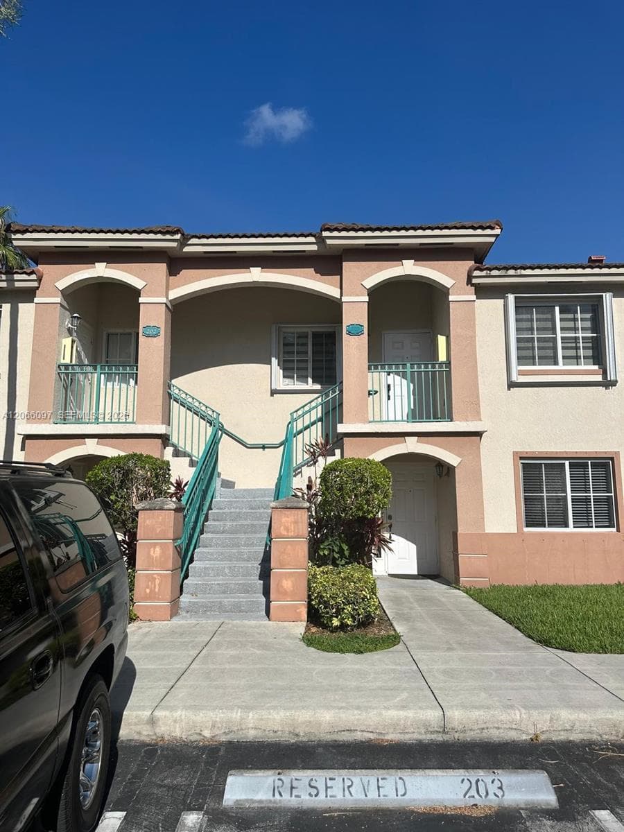 2920 SE 12th Rd # 203-30, Homestead FL 33035