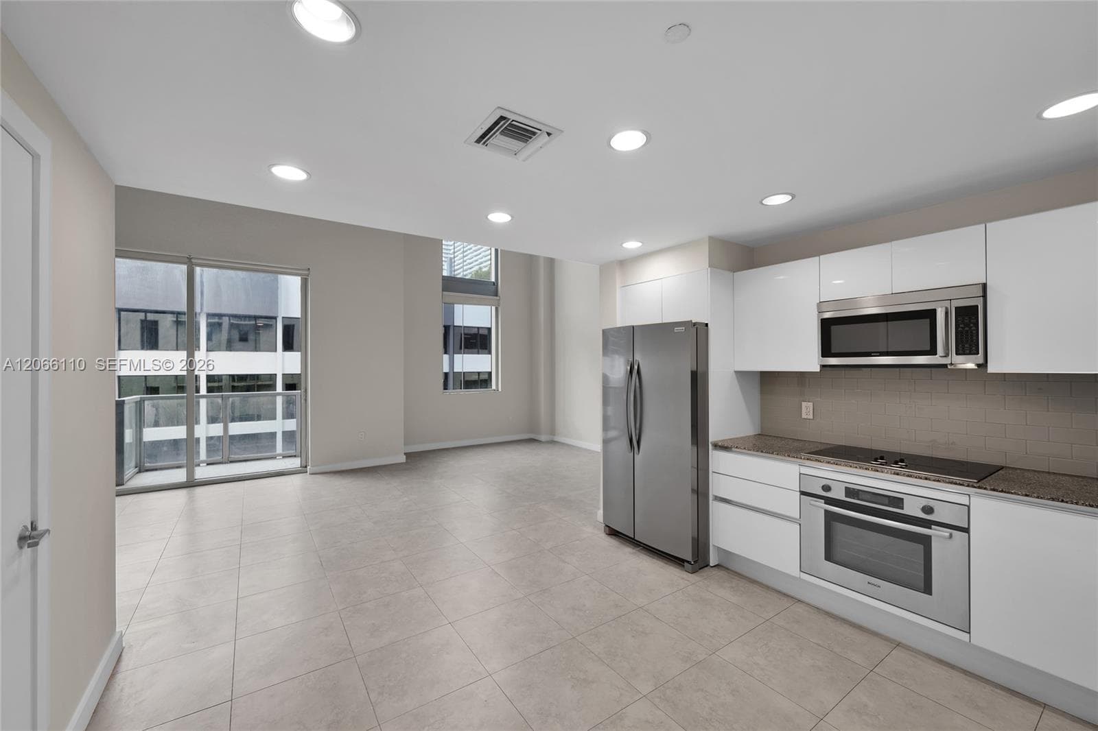 1060 Brickell Ave # 815, Miami FL 33131