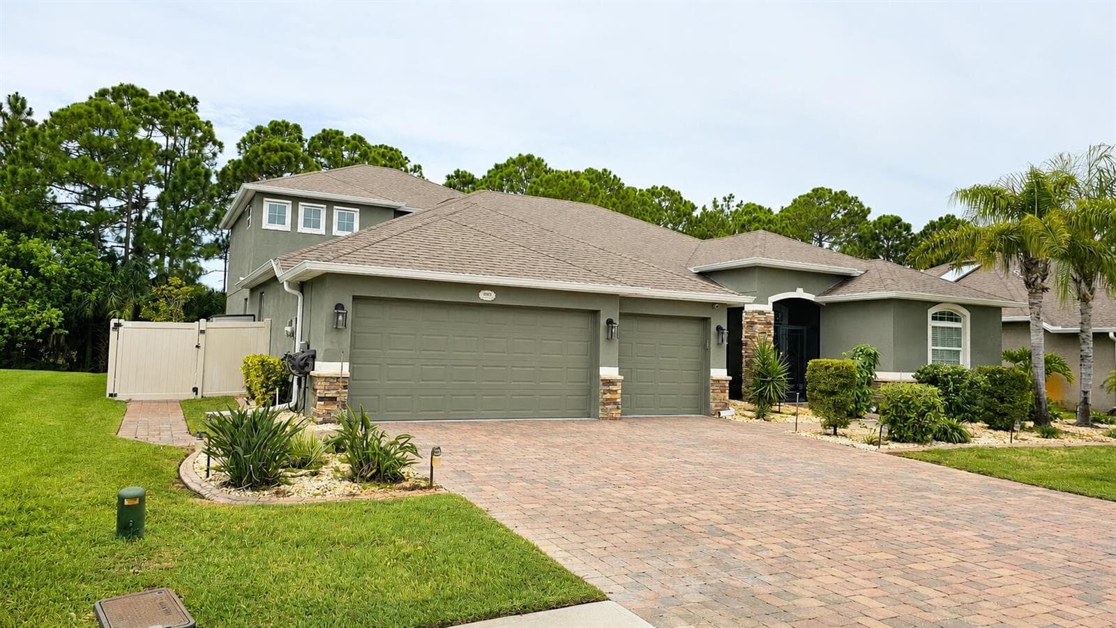 539 Easton Forest Circle SE, Palm Bay FL 32909