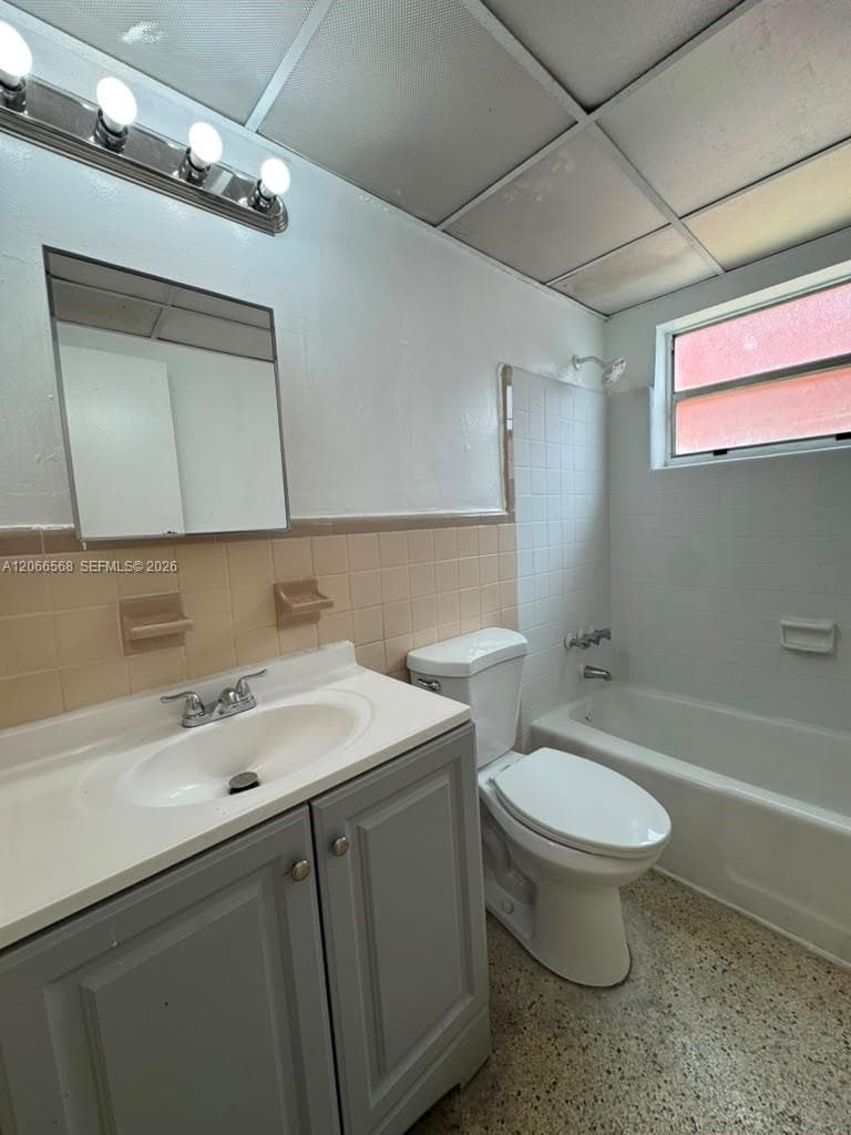 735 W 15th St # 4, Hialeah FL 33010