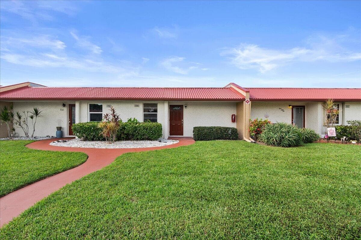 154 Lake Barbara Drive, West Palm Beach FL 33411