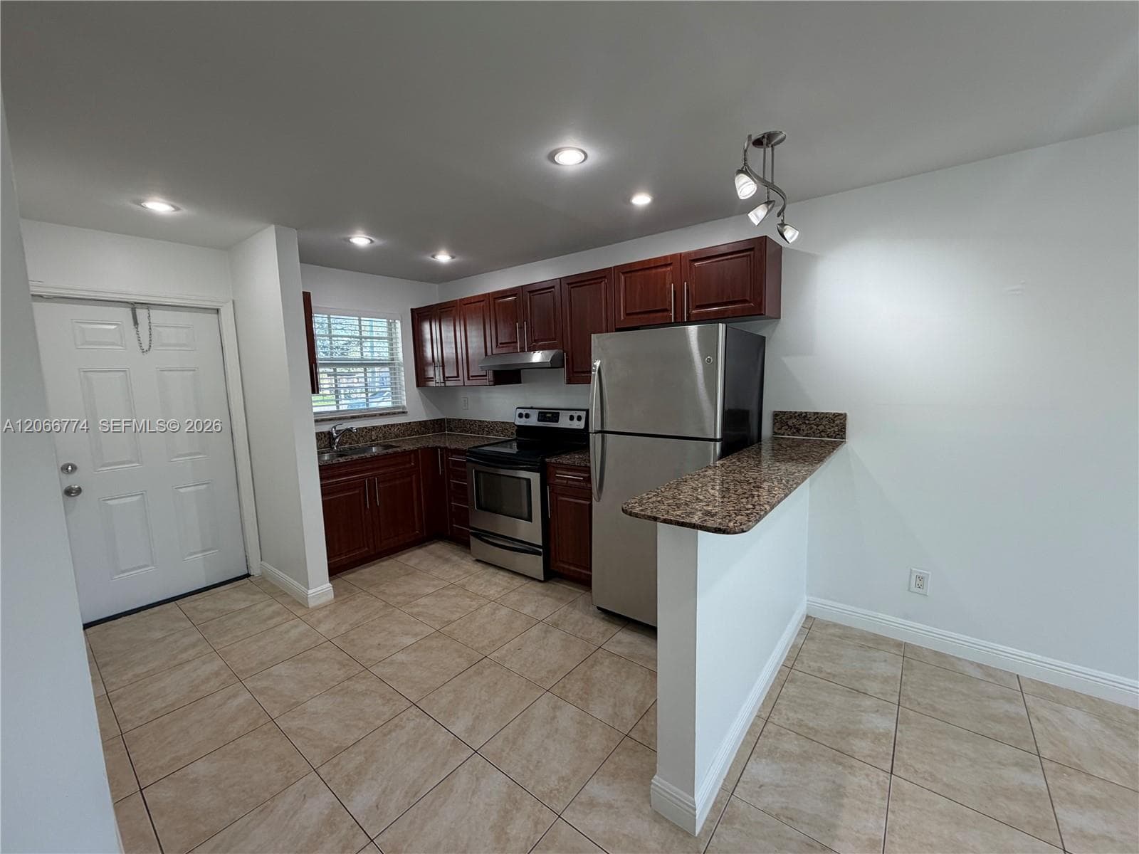 5621 SW 36th Ct # 105, Davie FL 33314
