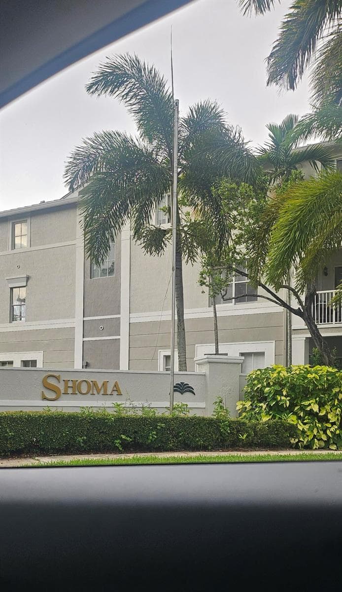1110 E Shoma Drive E # 423, Royal Palm Beach FL 33414