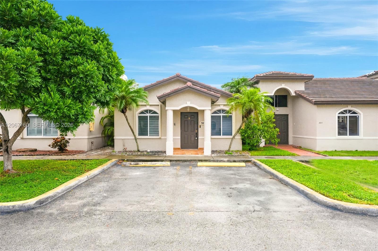 18751 NW 84th Pl # 505-5, Hialeah FL 33015