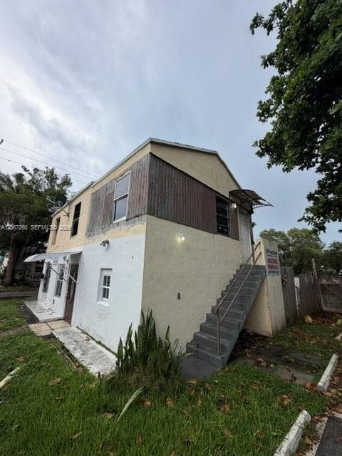 625 NE 86th St # U, Miami, FL 33138