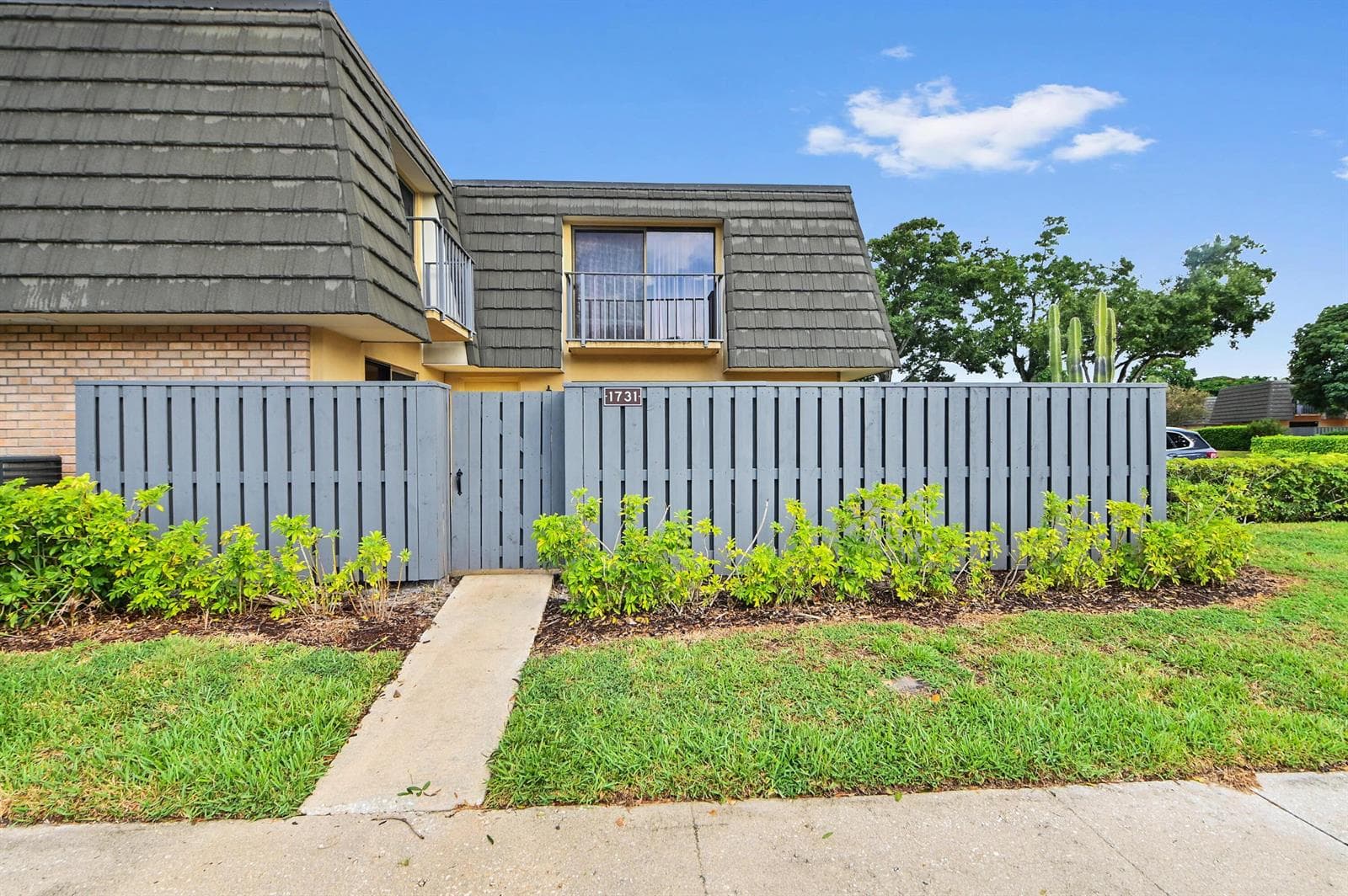 1731 17th Way, West Palm Beach FL 33407