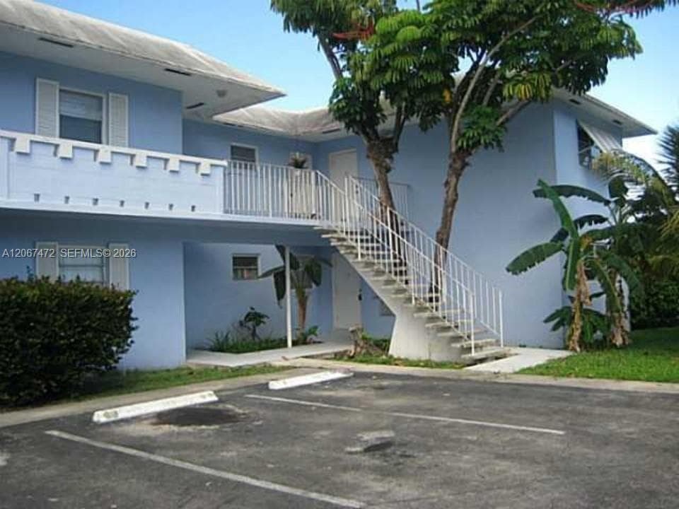 7550 SW 82nd St # F204, Miami, FL 33143
