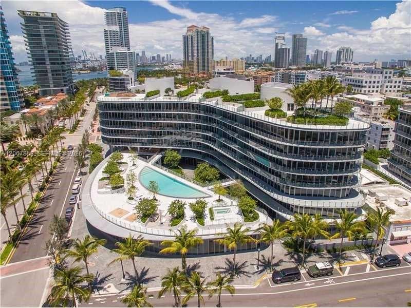 1 Collins Ave # 406, Miami Beach, FL 33139