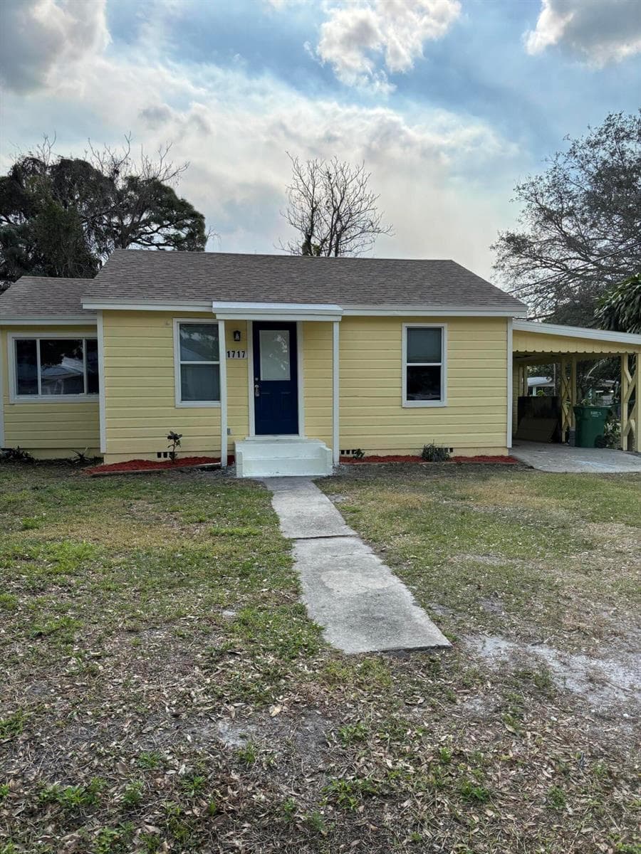 1717 LINWOOD Avenue, Fort Pierce FL 34982