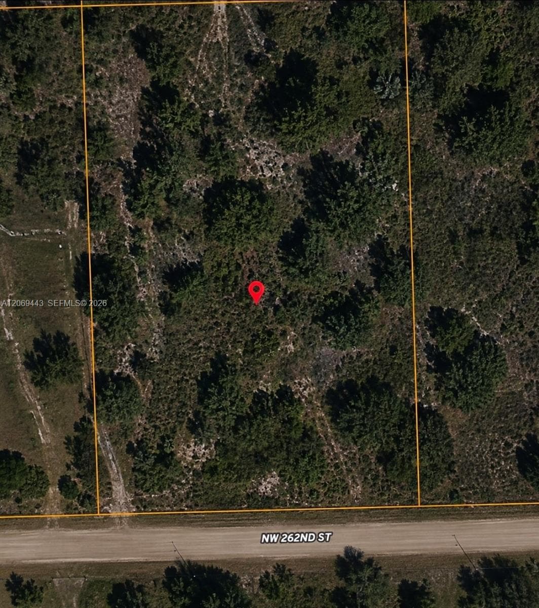 20477 NW 262nd St, Okeechobee FL 34972