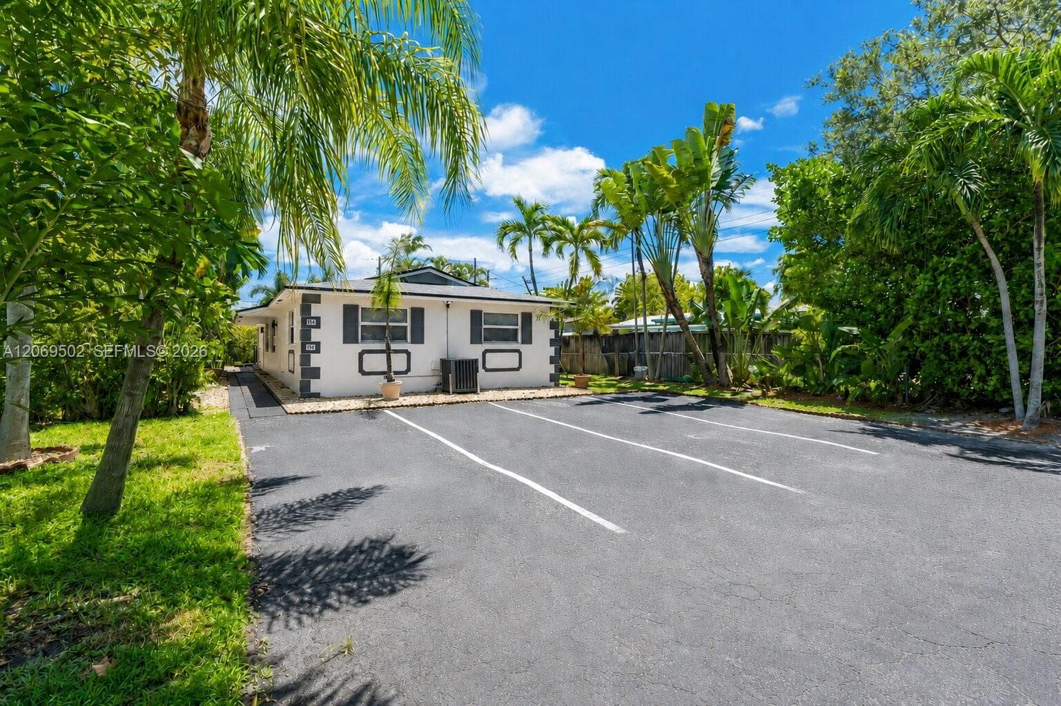 850 SW 12th Ct # 850, Fort Lauderdale FL 33315