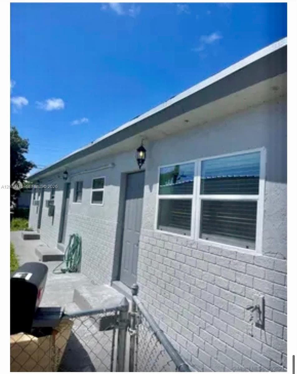 741 NW 4th St # 1-3, Hallandale Beach FL 33009