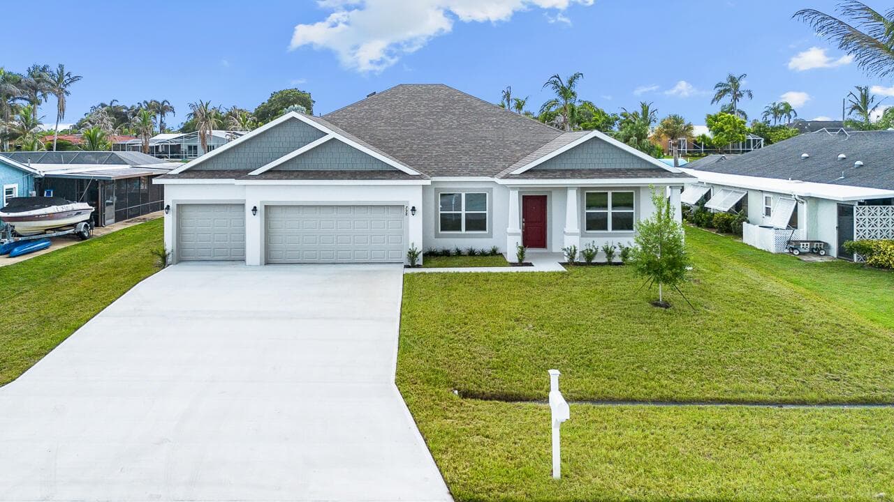 798 SE Seahouse Drive, Port St. Lucie FL 34983