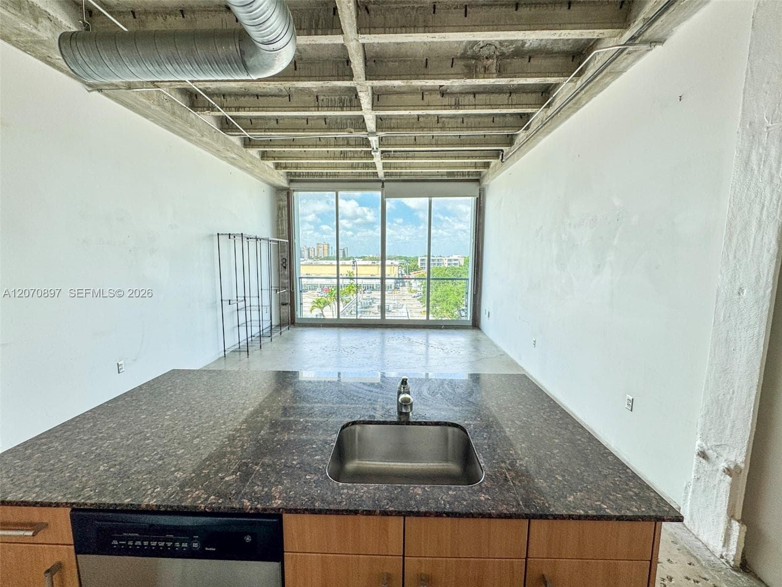 8101 Biscayne Blvd # R-411, Miami, FL 33138