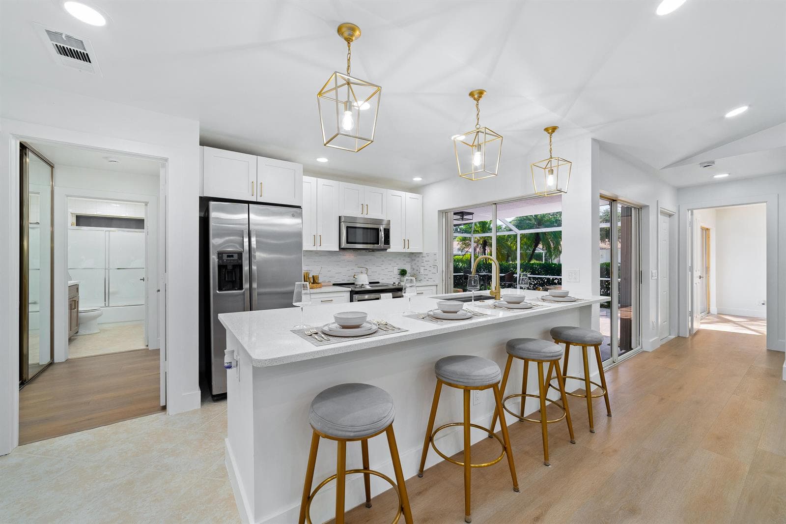 2301 PIN OAK Court, Palm Beach Gardens FL 33410