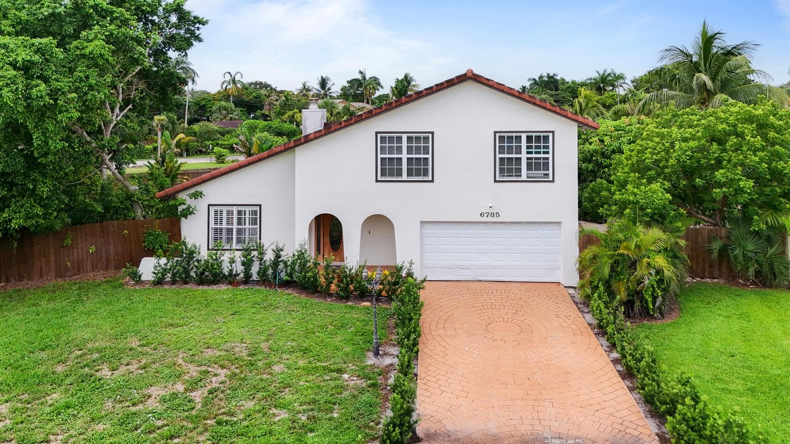6785 ESCONDIDA Drive, Lake Clarke Shores FL 33406
