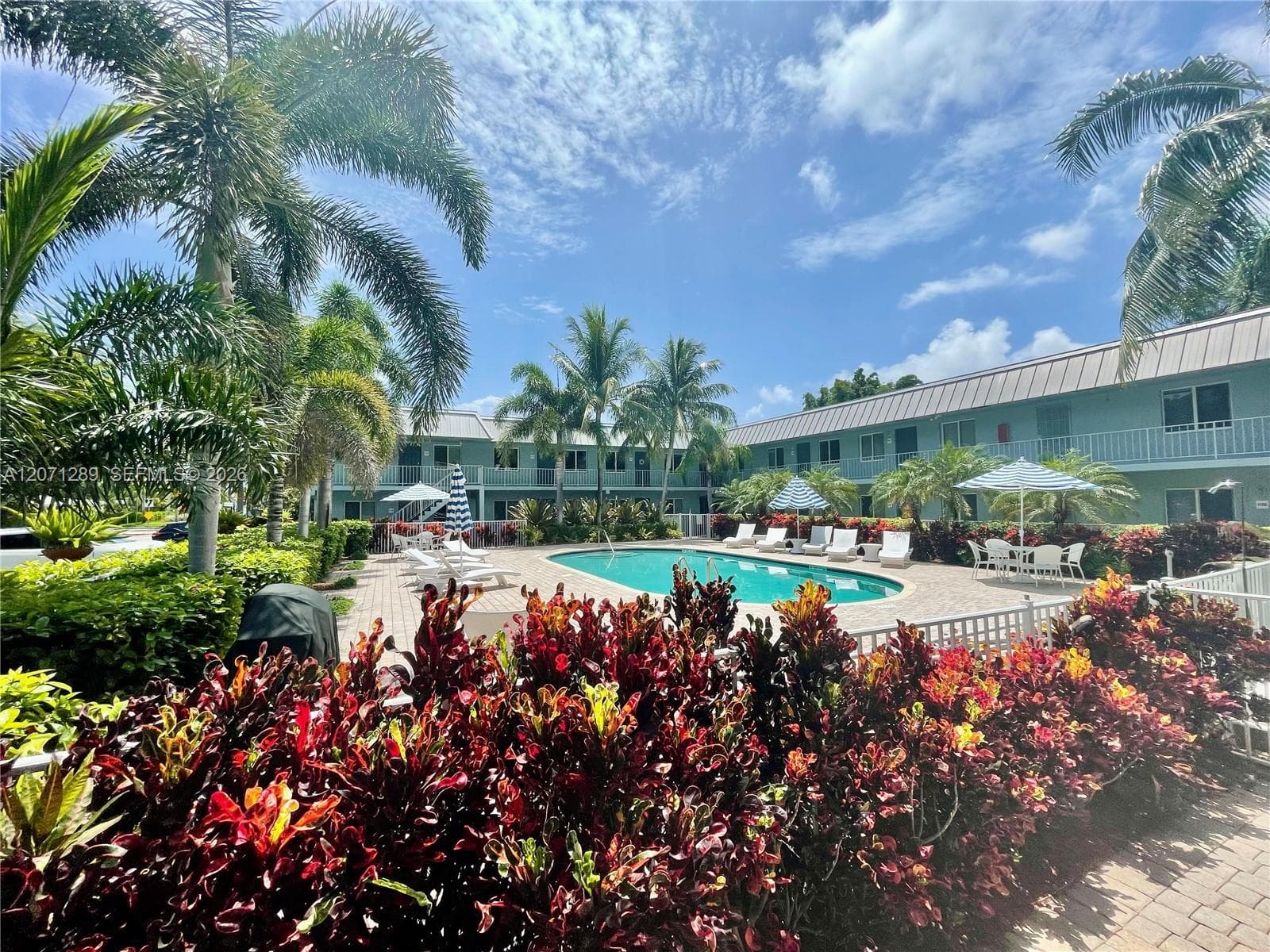 1460 NE 18th St # 102, Fort Lauderdale FL 33305