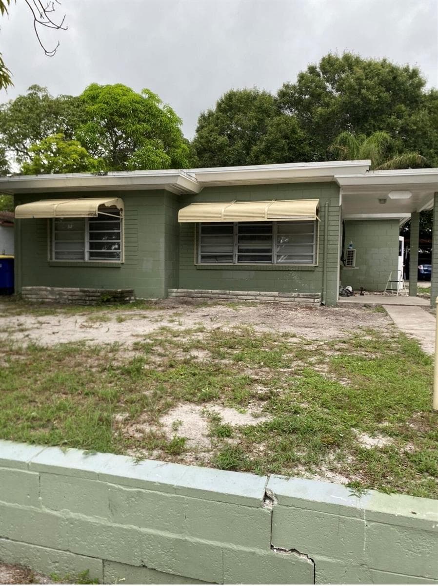 1025 CHIPOLA Road, Fort Pierce FL 34950
