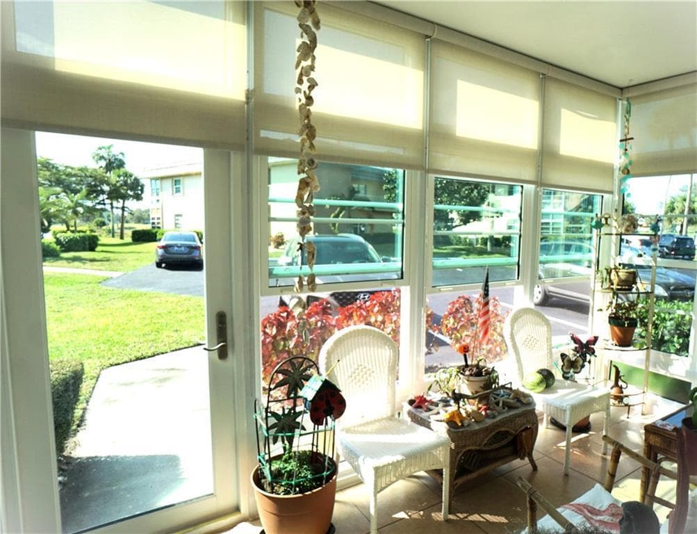 21 VISTA GARDENS Trail # 105, Vero Beach FL 32962