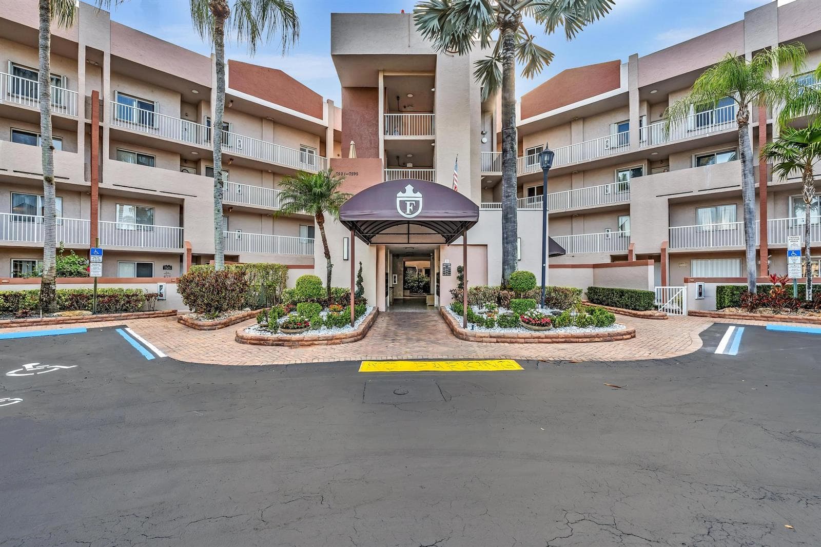 7557 GRANVILLE Drive # 305, Tamarac FL 33321