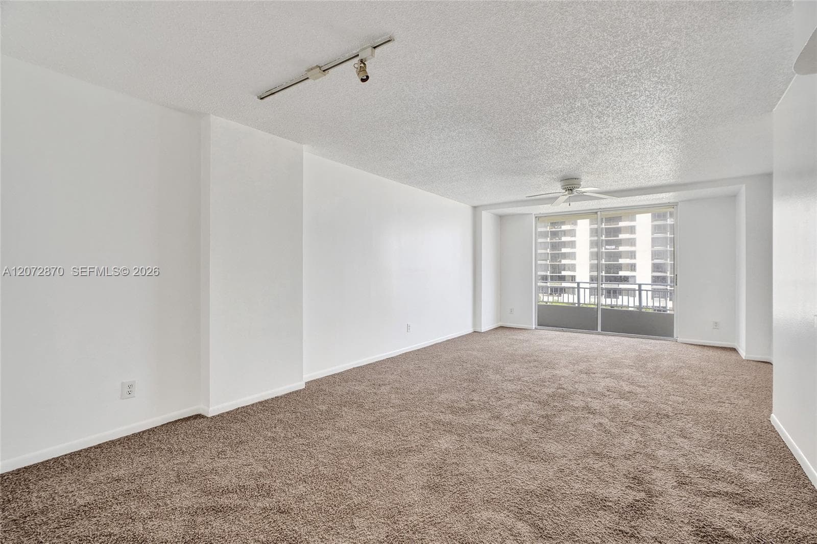 770 Claughton Island Dr # 709, Miami, FL 33131