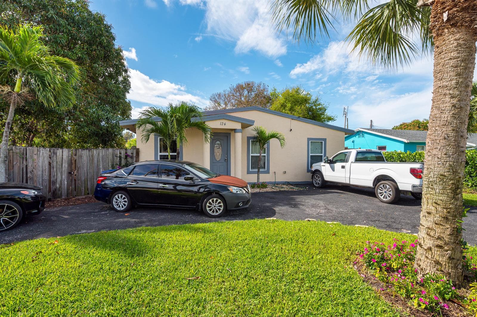 124 SW 10TH Avenue, Boynton Beach FL 33435