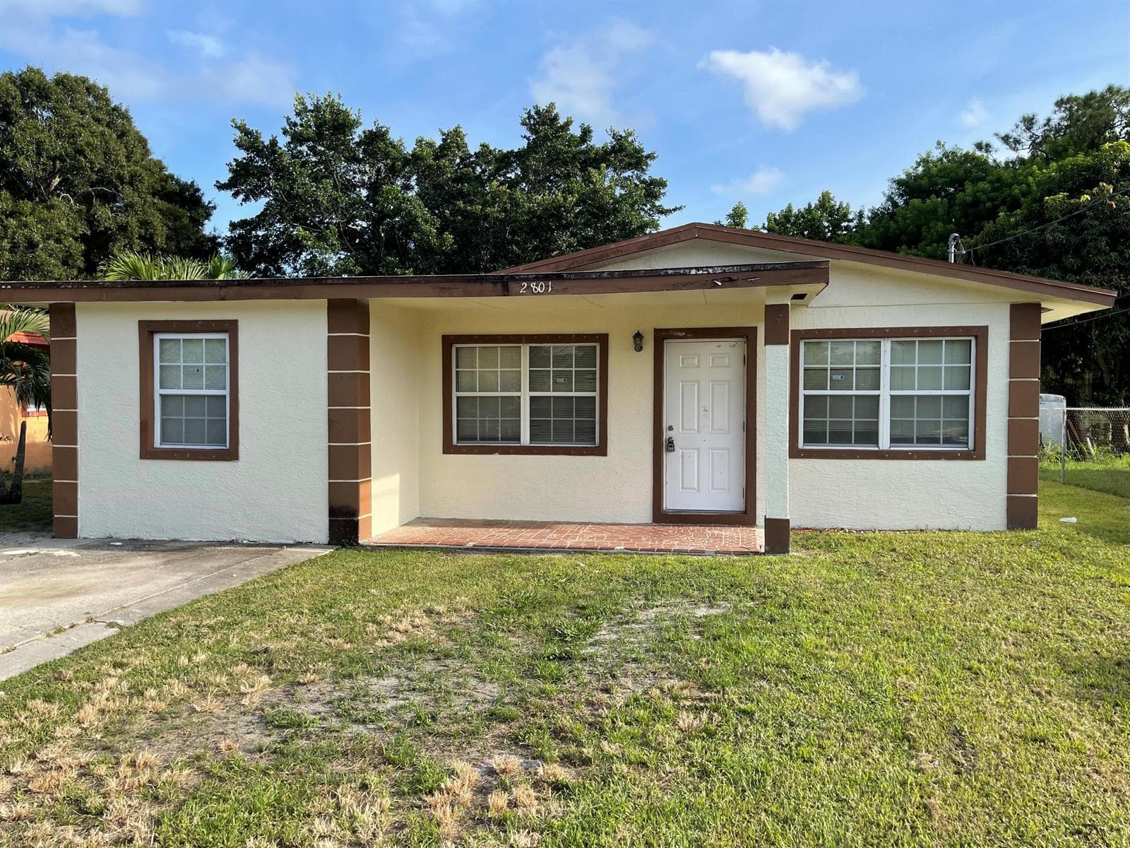 2801 AVENUE E, Fort Pierce FL 34947