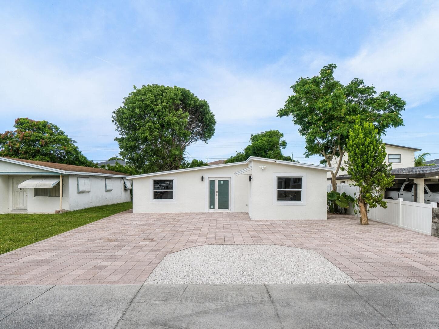 325 SW 8TH Avenue, Delray Beach FL 33444