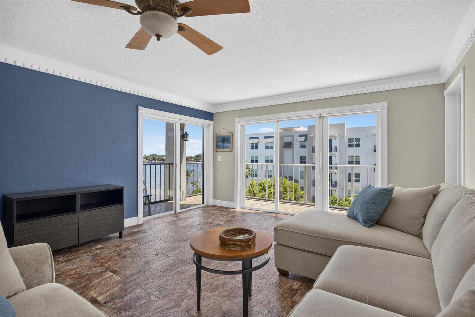 1206 S LAKE Drive # 504, Lantana FL 33462
