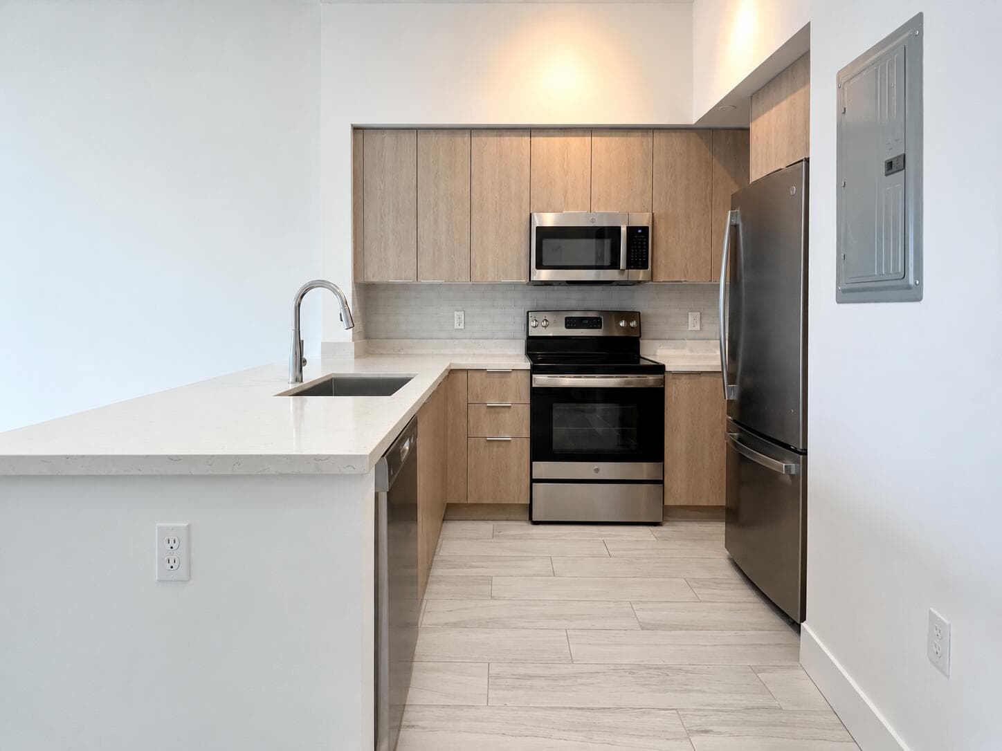 601 E Dania Beach Boulevard # 1008, Dania Beach FL 33004