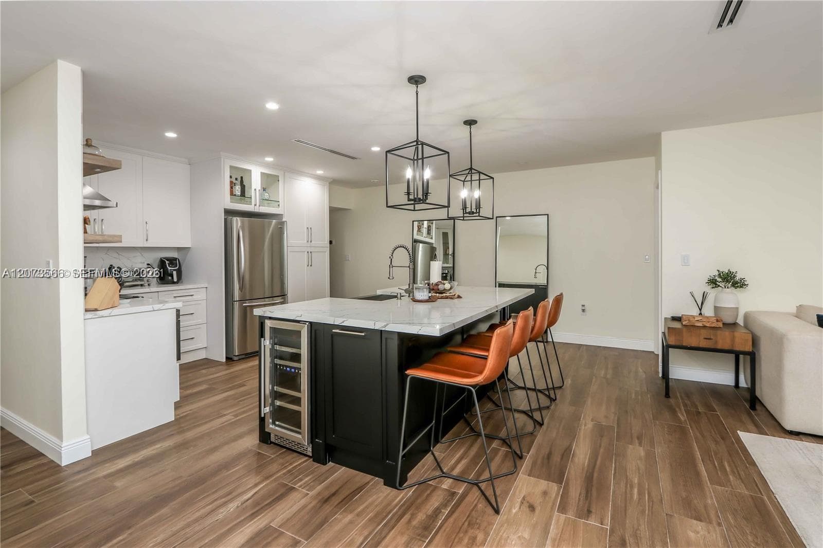 16509 Fox Den Ct, Miami Lakes FL 33014